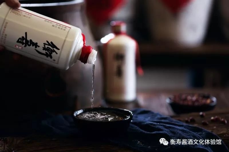 白酒標準是哪一年制定的_白酒gb/t10781.1是什么標準_白酒標準是哪年開始執行的