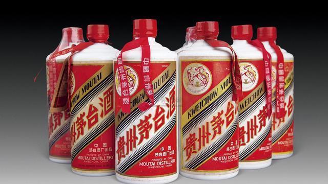 白酒等于酒精嗎_白酒等于多少啤酒_500ml白酒等于多少斤