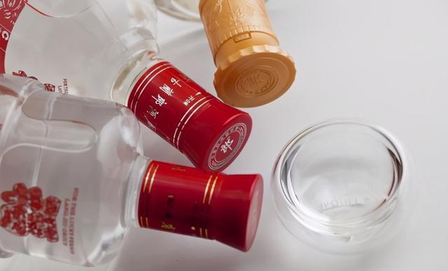 500ml白酒等于多少斤_白酒等于酒精嗎_白酒等于多少啤酒