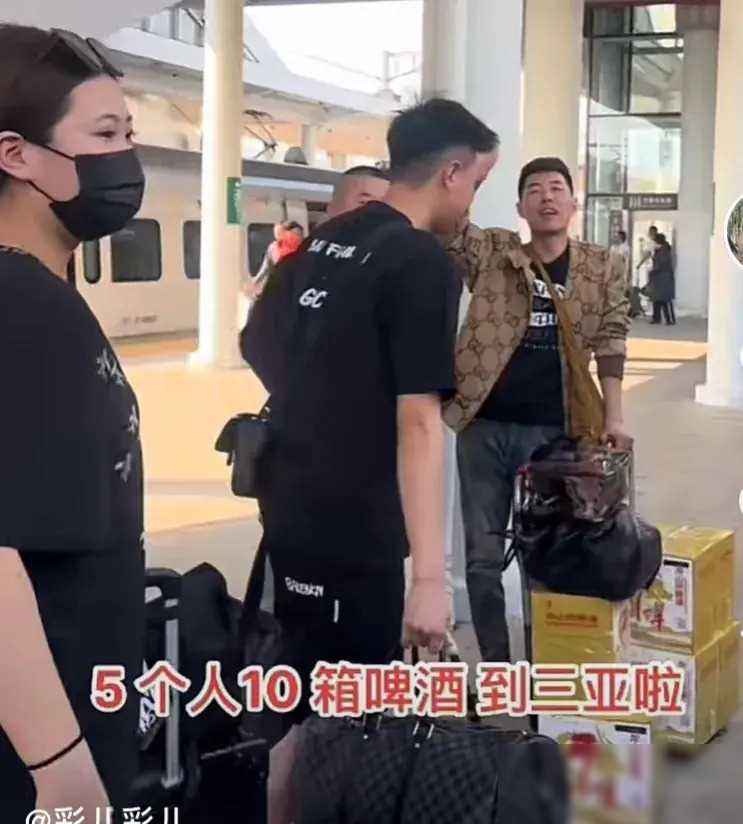 火車(chē)帶啤酒可以過(guò)安檢嗎_啤酒火車(chē)上能帶嗎_火車(chē)可以帶啤酒嗎