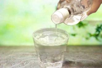 釀酒大師揭秘“內幕”，這些白酒存放越久越難喝，喝酒人一定要看！